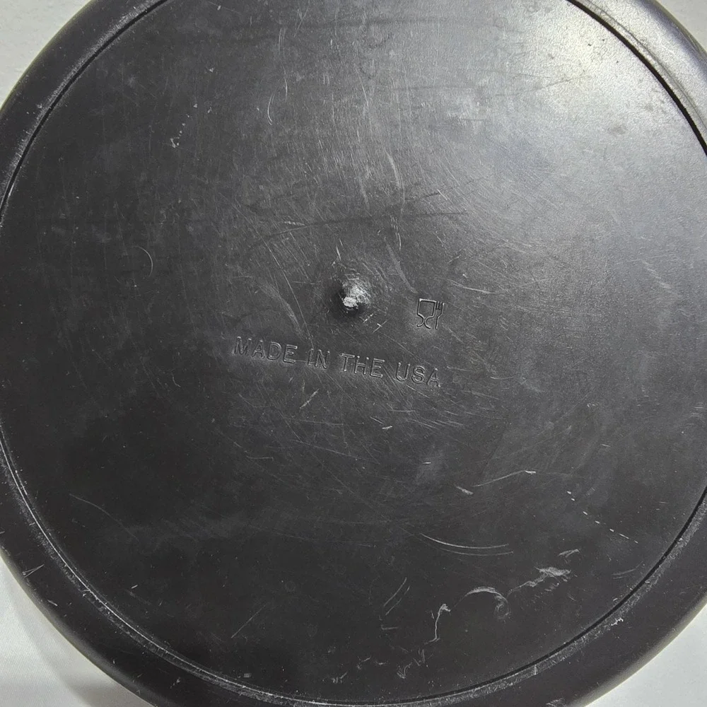 Pampered Chef Large 8 Cup 2 Qt Micro Cooker Microwave Steamer Strainer Lid Black